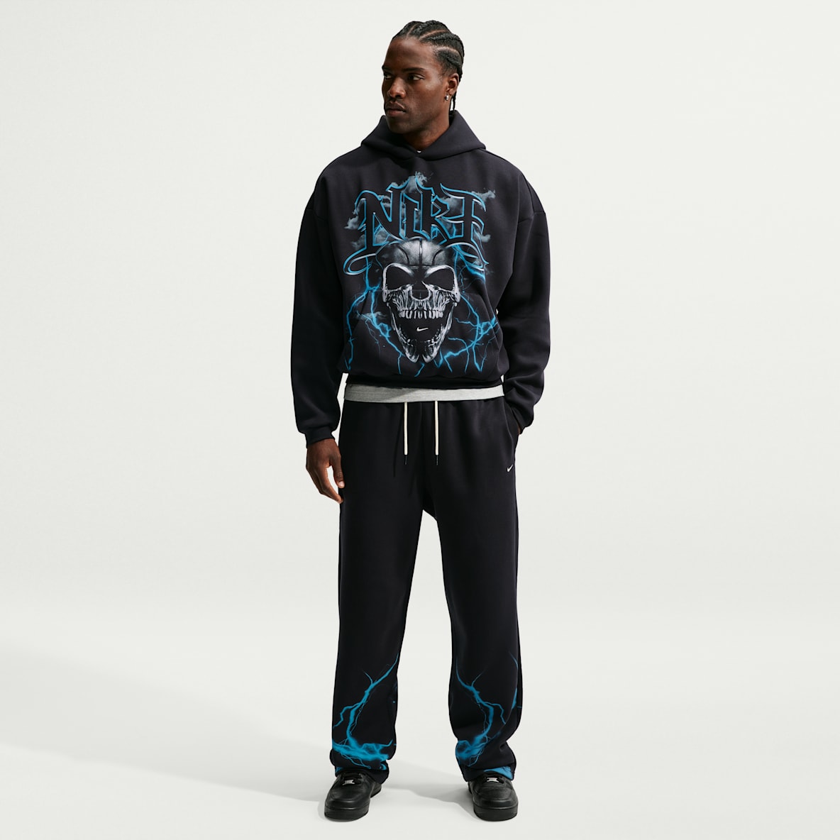 Nike Standard Issue Men's Brushed Basketball Trousers