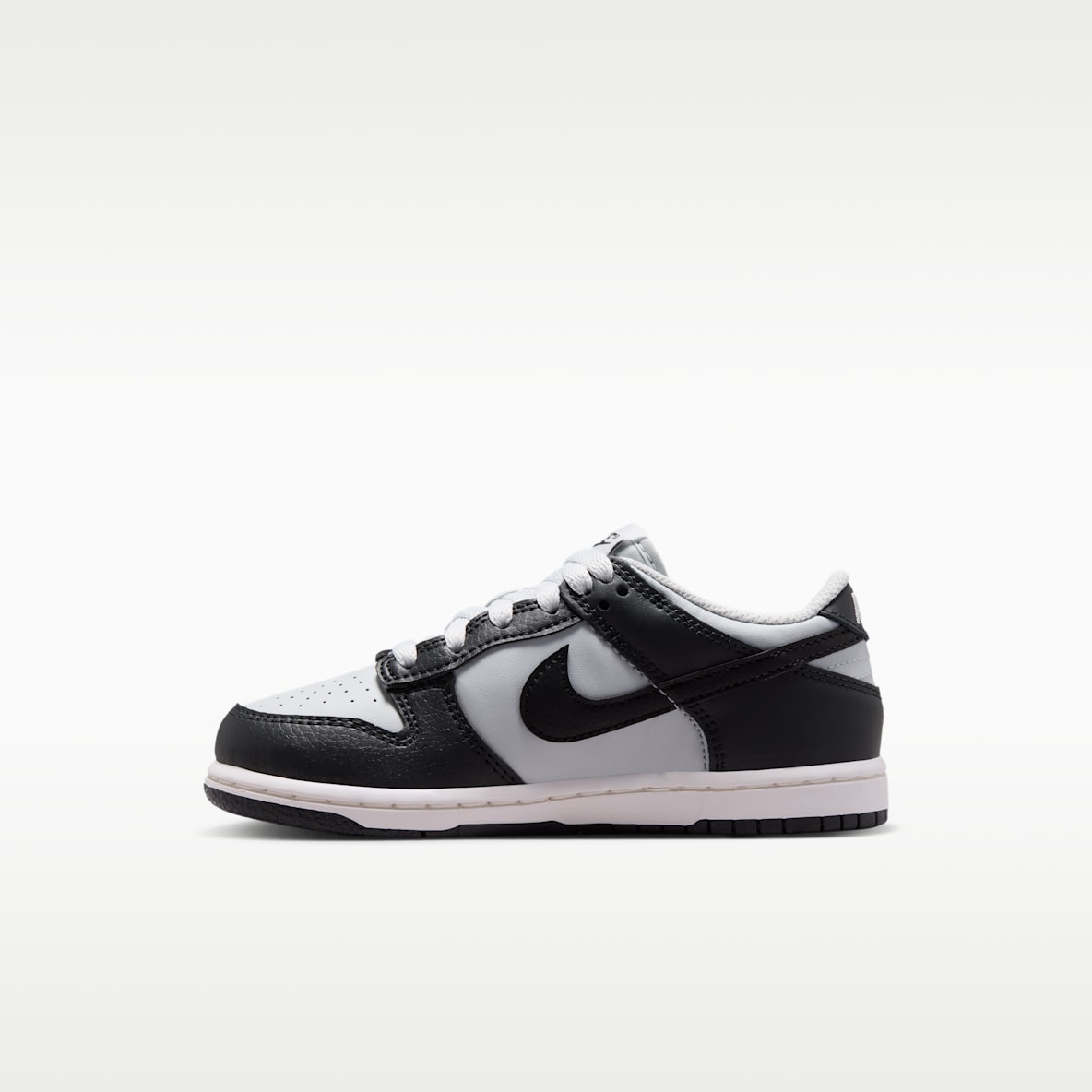 Regreso a clases Negro Nike Dunk. Nike US