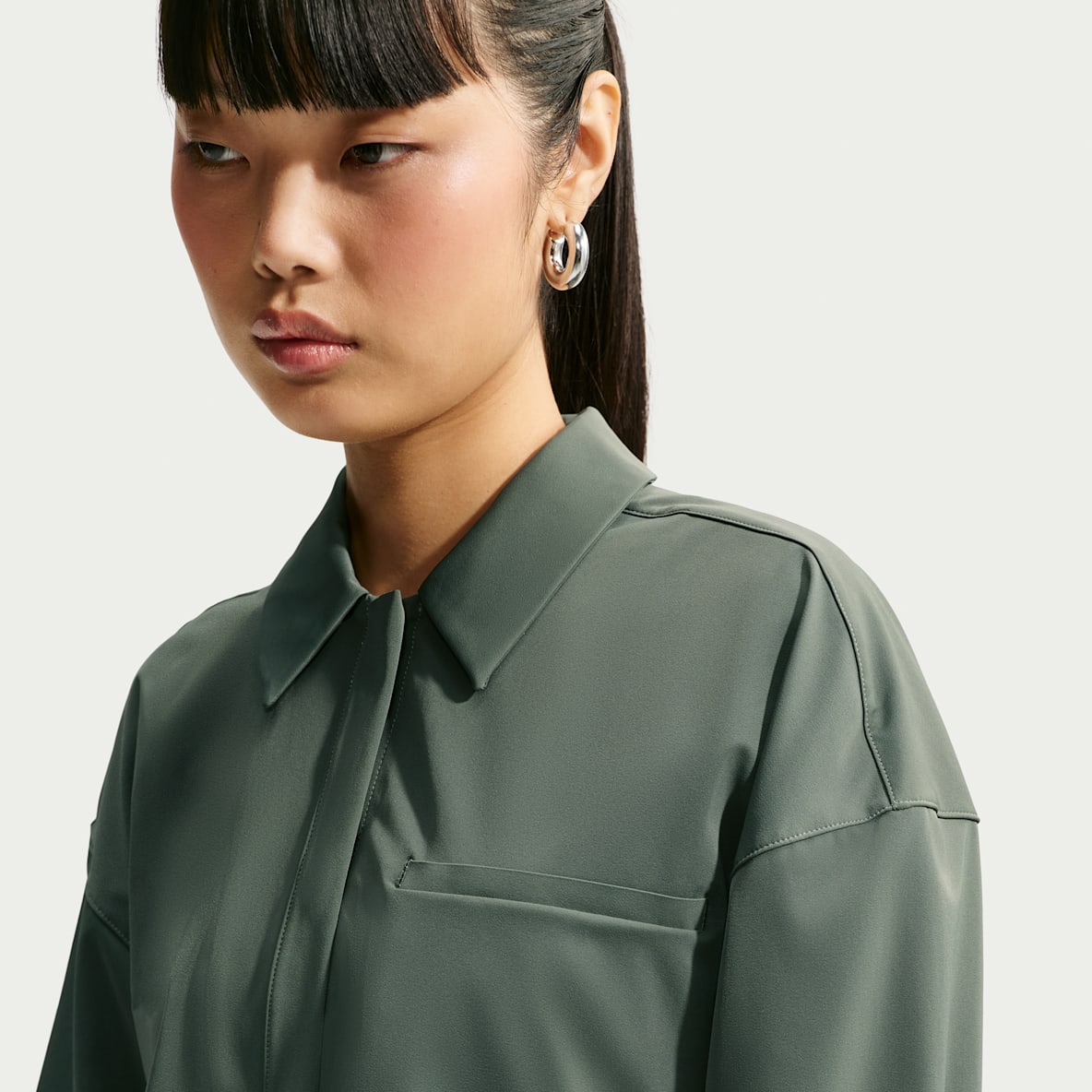 Nike 24.7 PerfectStretch Haut court à manches longues avec protection UV Dri-FIT pour femme