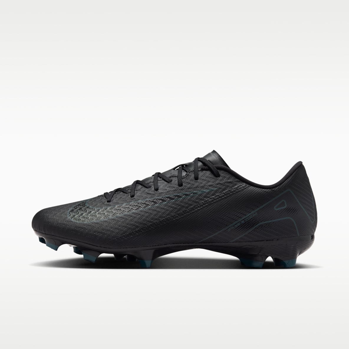 Nike Mercurial Vapor 16 Academy Multi-Ground Low-Top Football Boot
