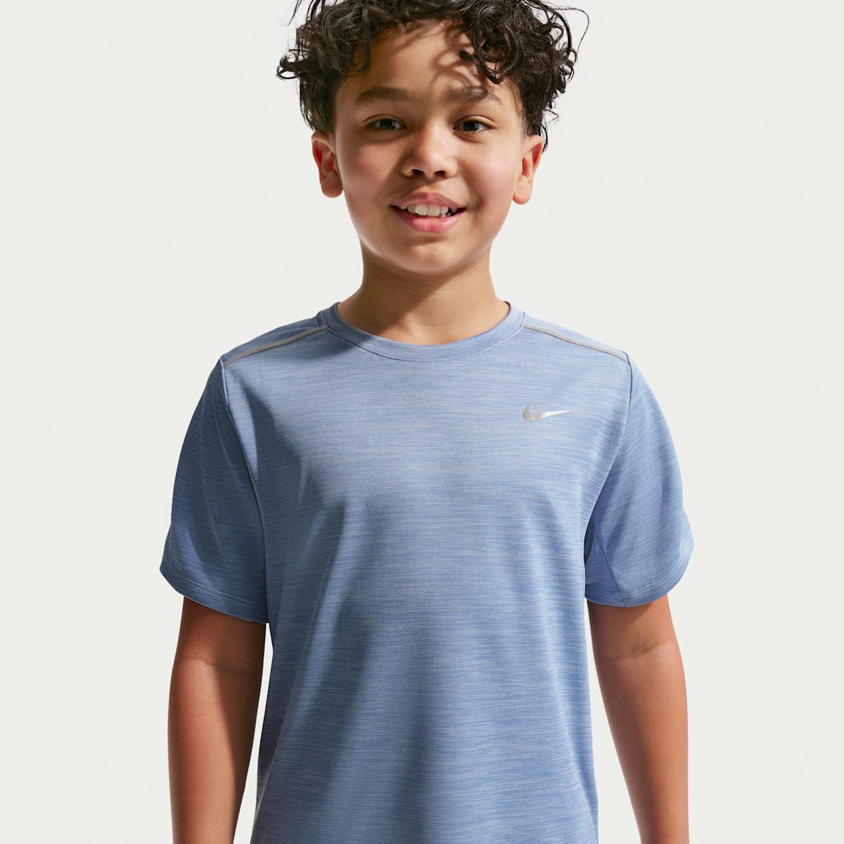 Nike Miler Older Kids' Dri-FIT Short-Sleeve Top