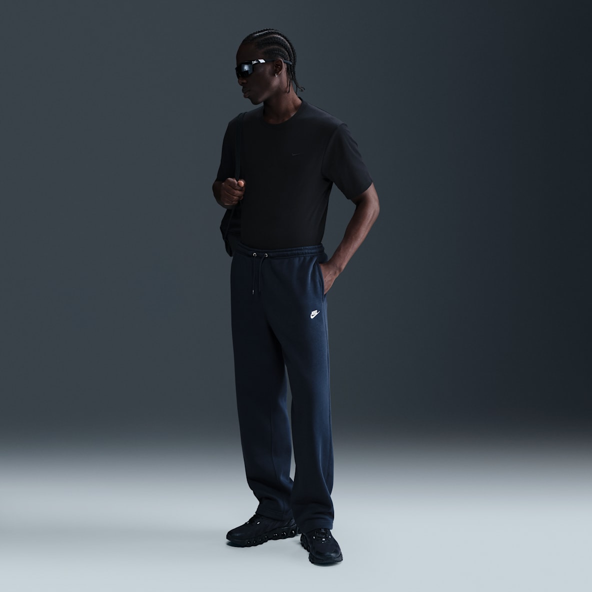 Nike Club Men's Open-Hem Fleece Trousers