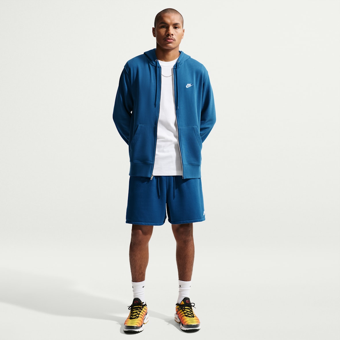 Nike Club Shorts de French Terry Flow para hombre