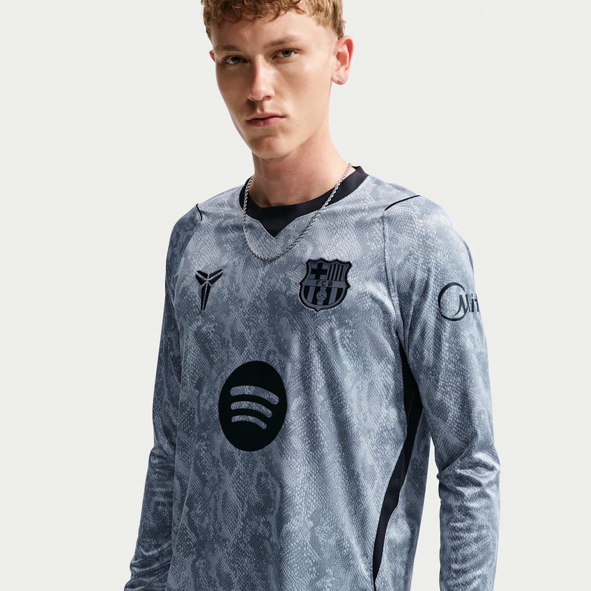 F.C. Barcelona 2026/27 Stadium Goalkeeper Away Men's Kobe Dri-FIT Football Replica Shirt