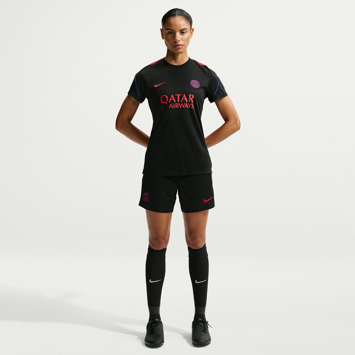 Paris Saint-Germain Strike Fotbollsshorts Nike Dri-FIT i stickat material för kvinnor