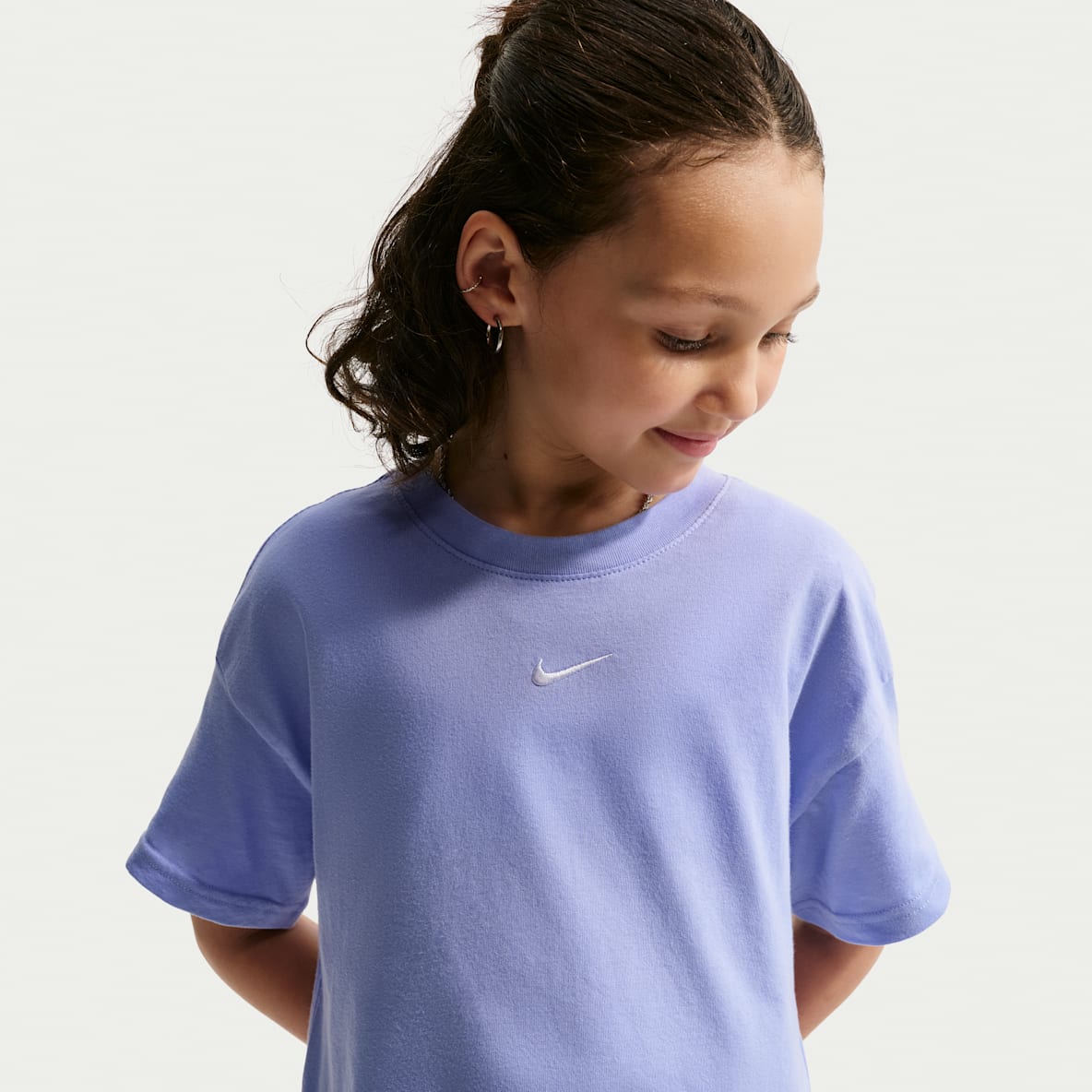 Nike Sportswear Essential T-shirt til større børn (piger)