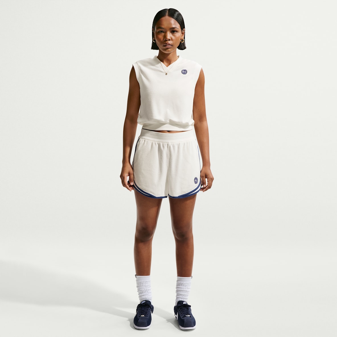 Nike Sportswear Chill Terry Damesshorts met halfhoge taille