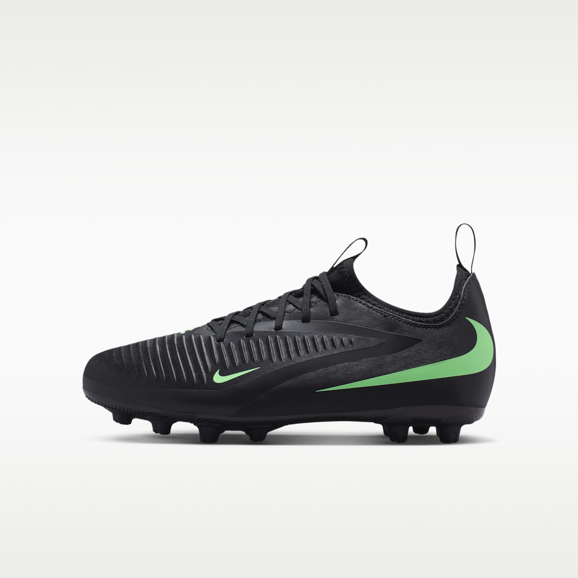 Nike Jr. Phantom 6 Low Academy Big Kids' Hard-Ground Soccer Cleats
