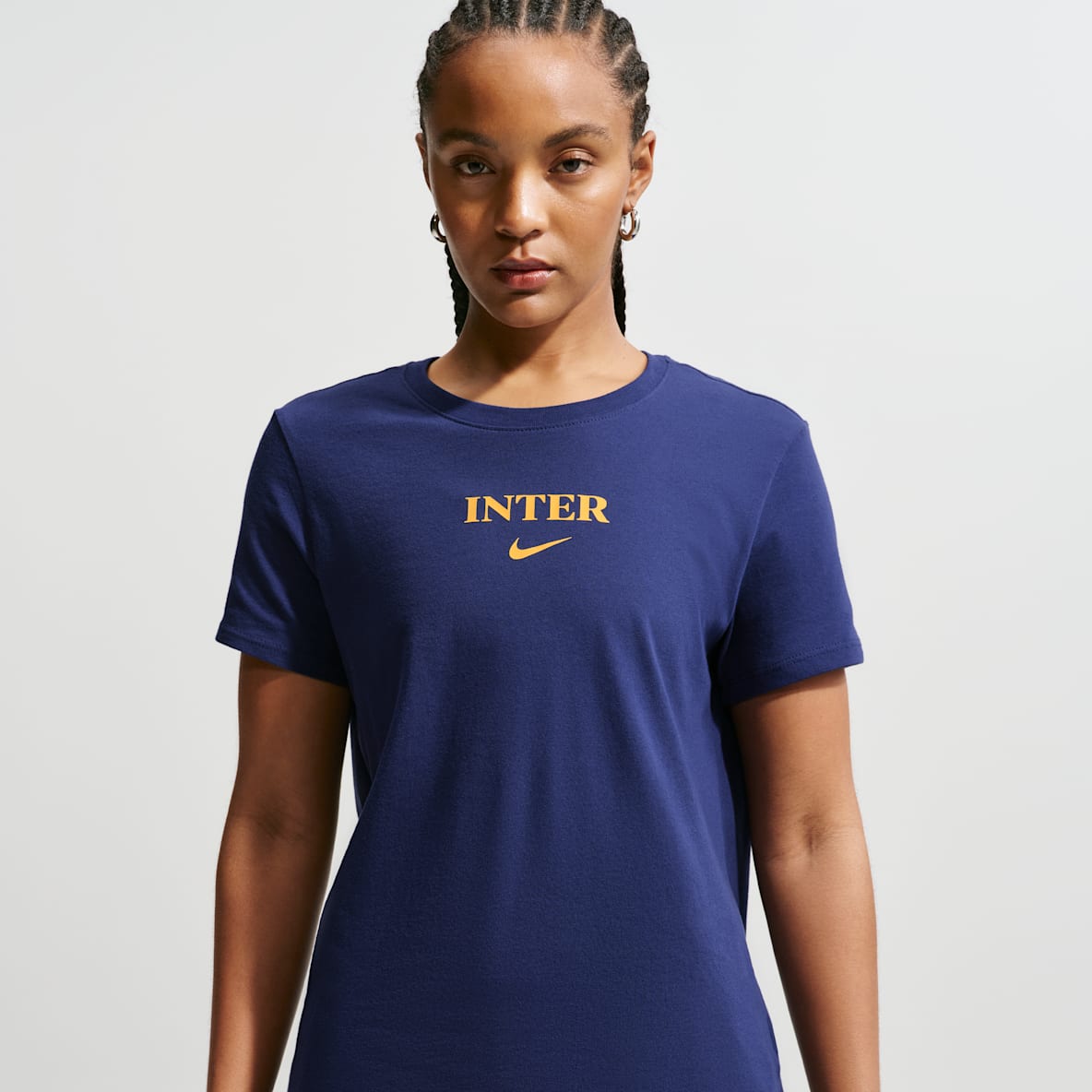Inter Milan Nike Kadın Futbol Tişörtü