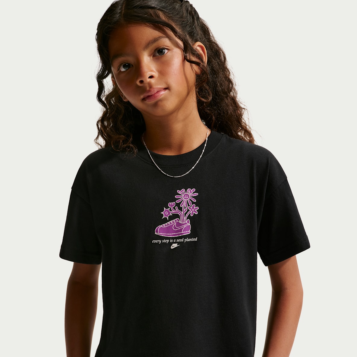 Nike Sportswear T-shirt boxy pour pré-ado (fille)