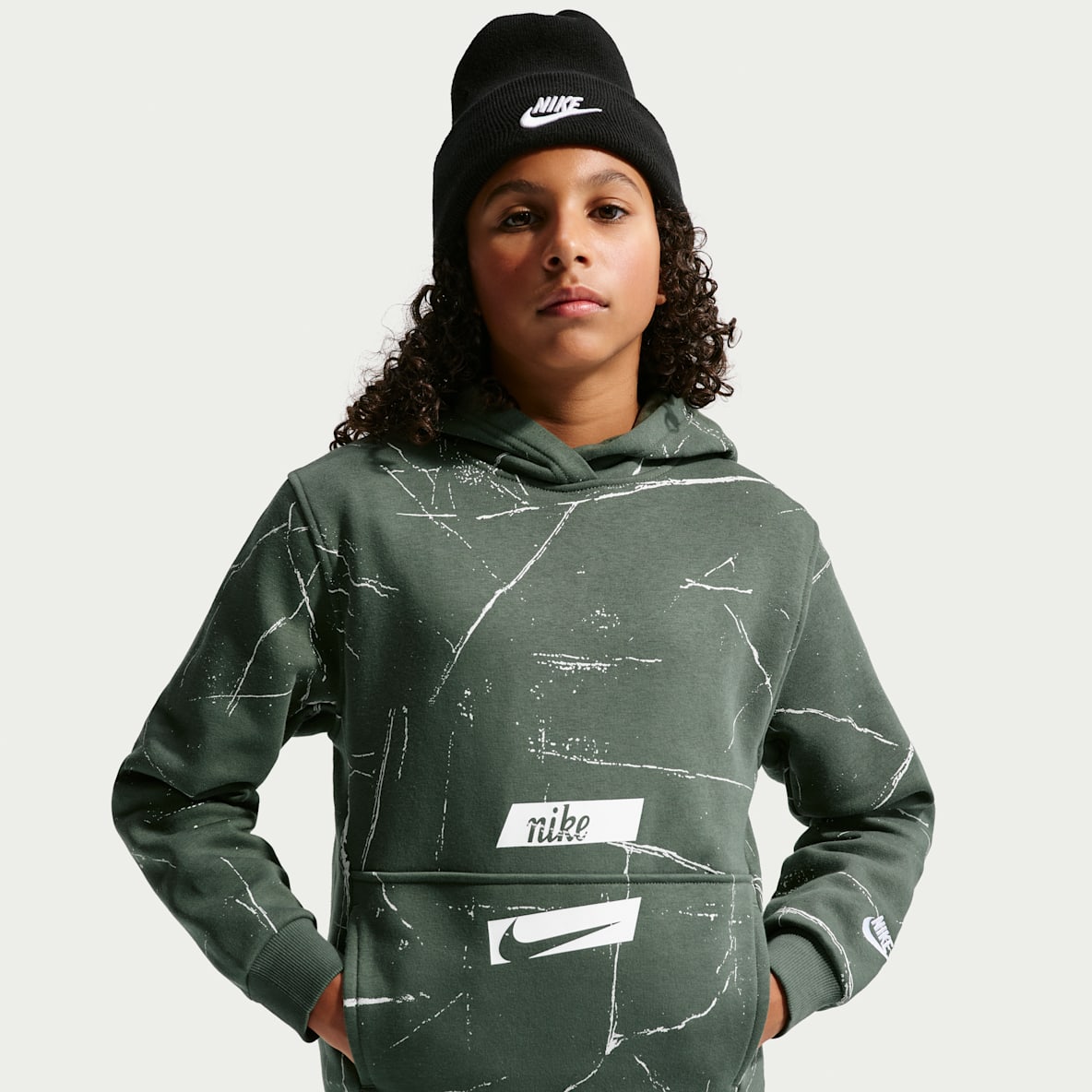 Nike Sportswear Club Big Kids' Pullover Hoodie