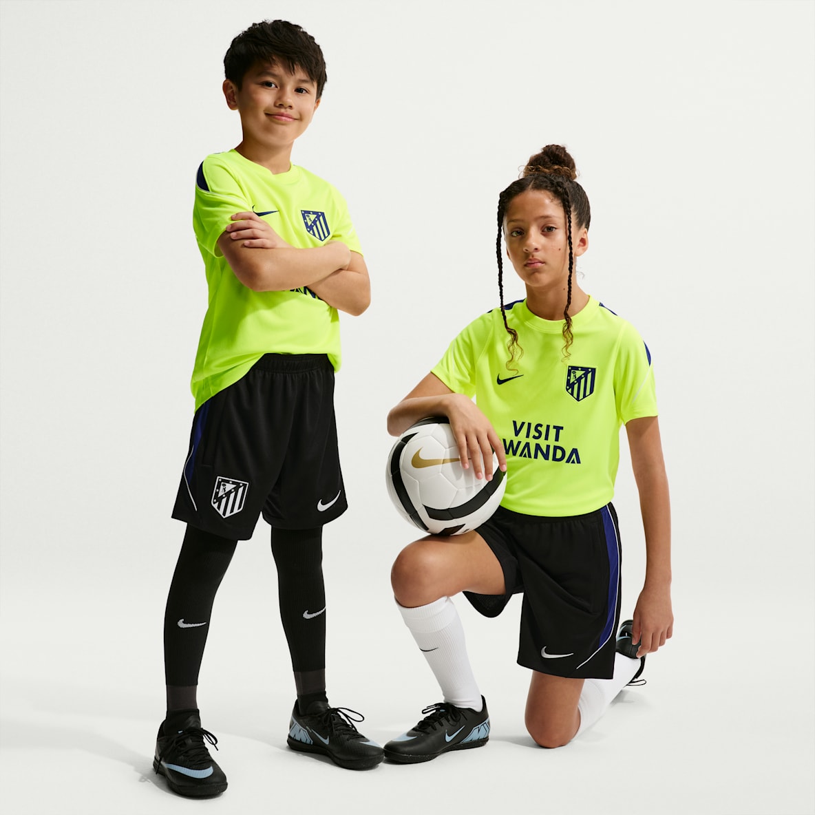 Atlético Madrid Strike Older Kids' Nike Dri-FIT Football Knit Shorts