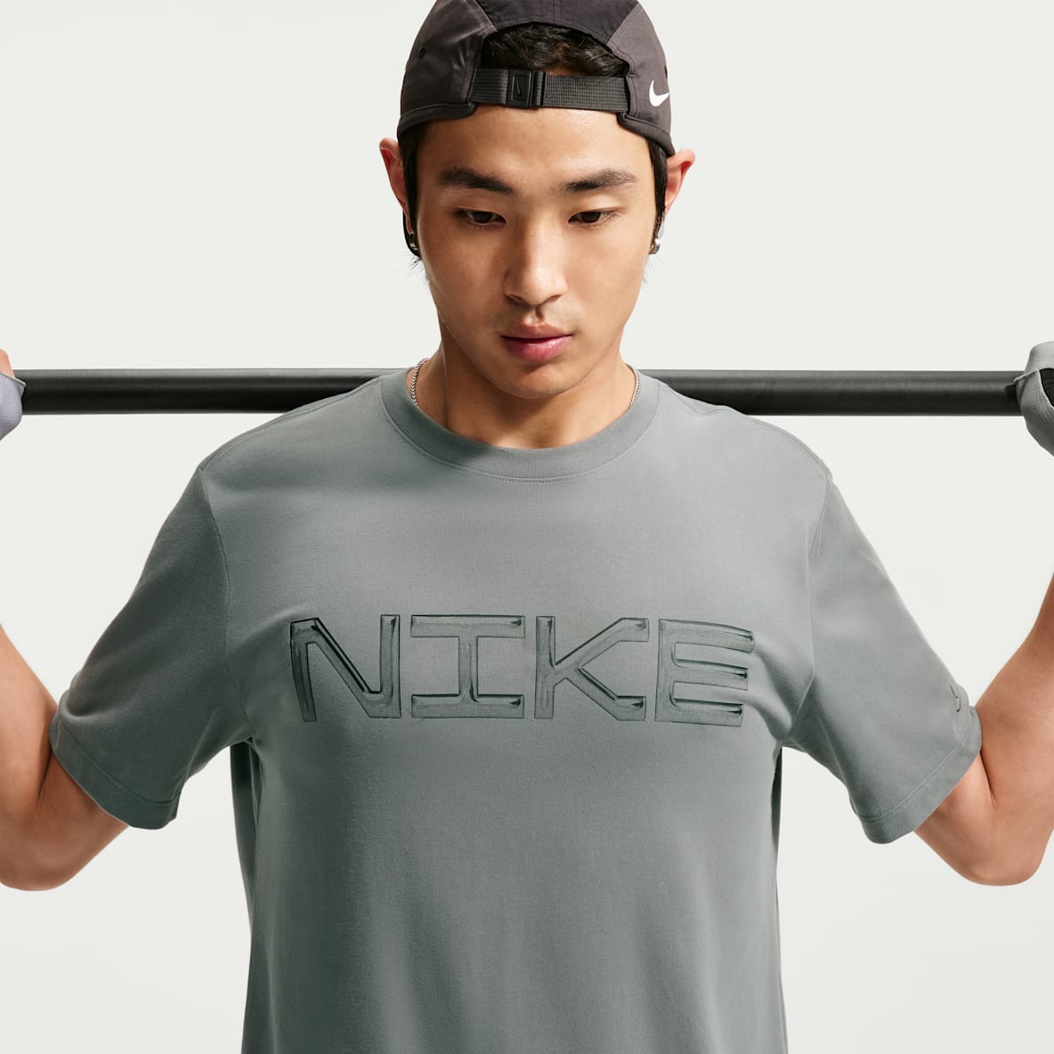 Nike เสื้อยืดเทรนนิ่งผู้ชาย Dri-FIT