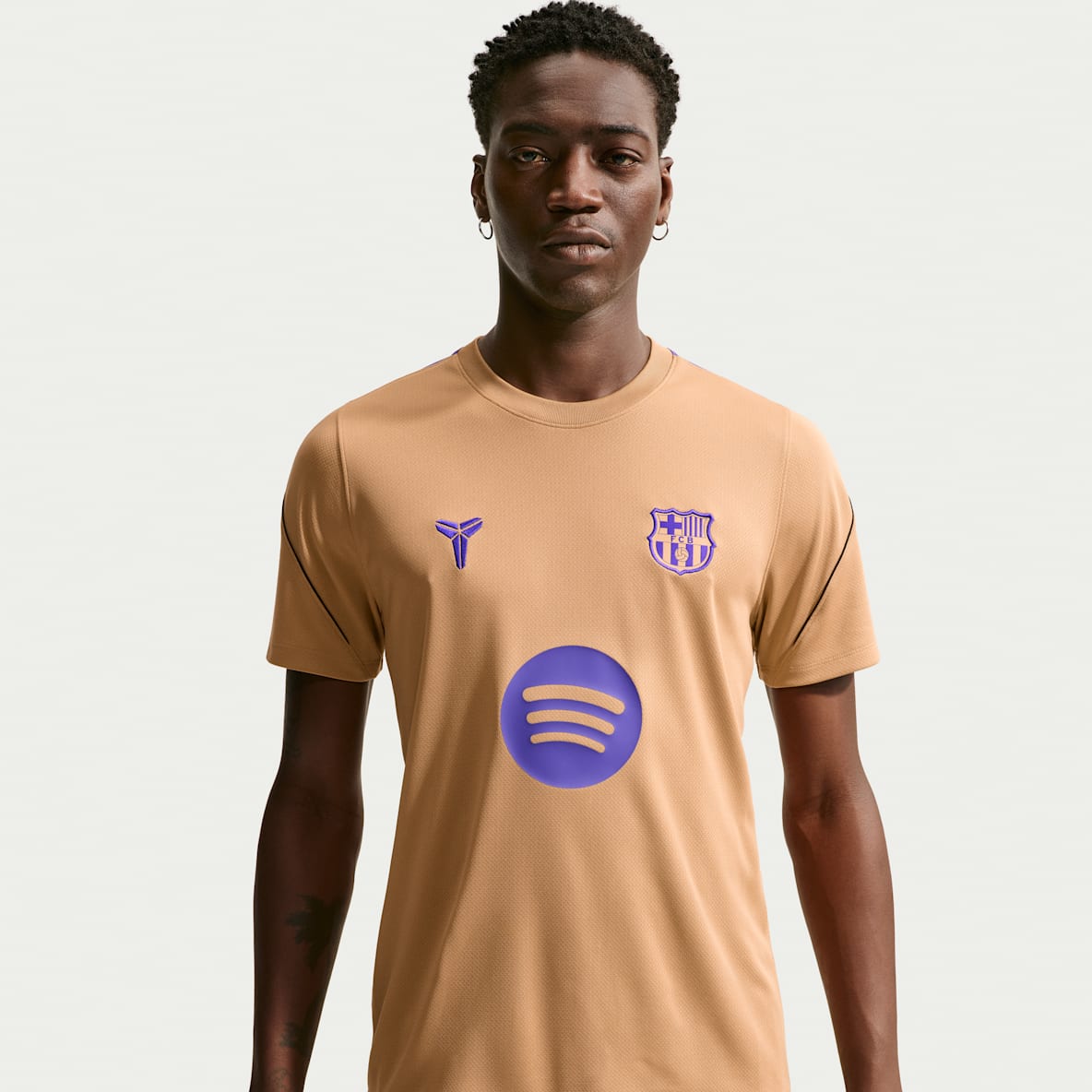 F.C. Barcelona Strike Away Men's Kobe Dri-FIT Football Short-Sleeve Top