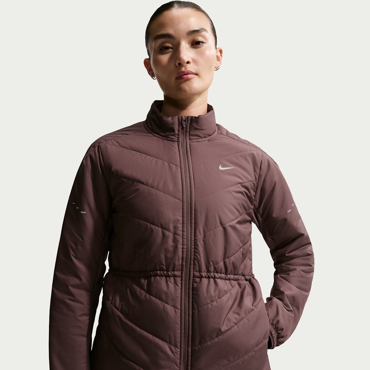 Nike Swift Löparjacka Therma-FIT för kvinnor