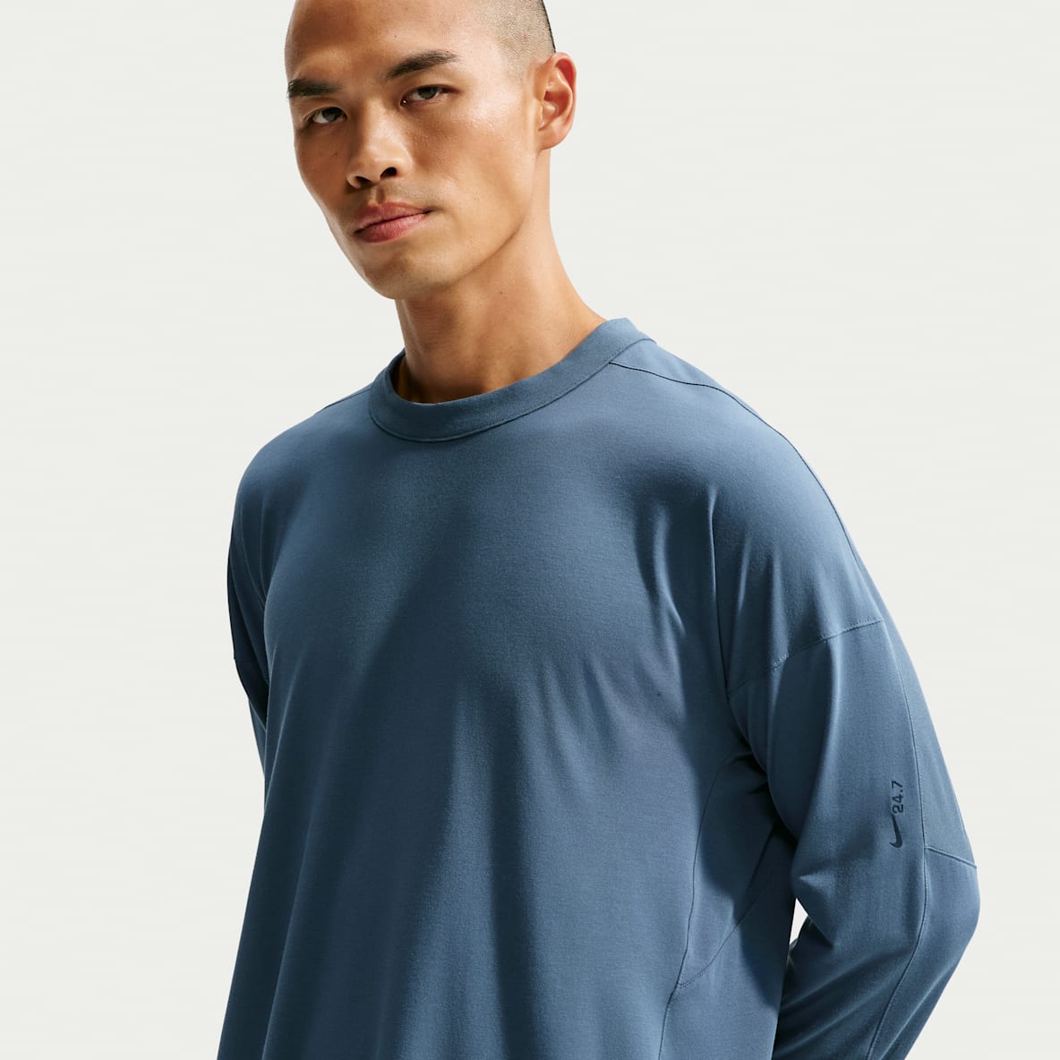 Nike 24.7 ImpossiblySoft Light Men's Dri-FIT Long-Sleeve Top