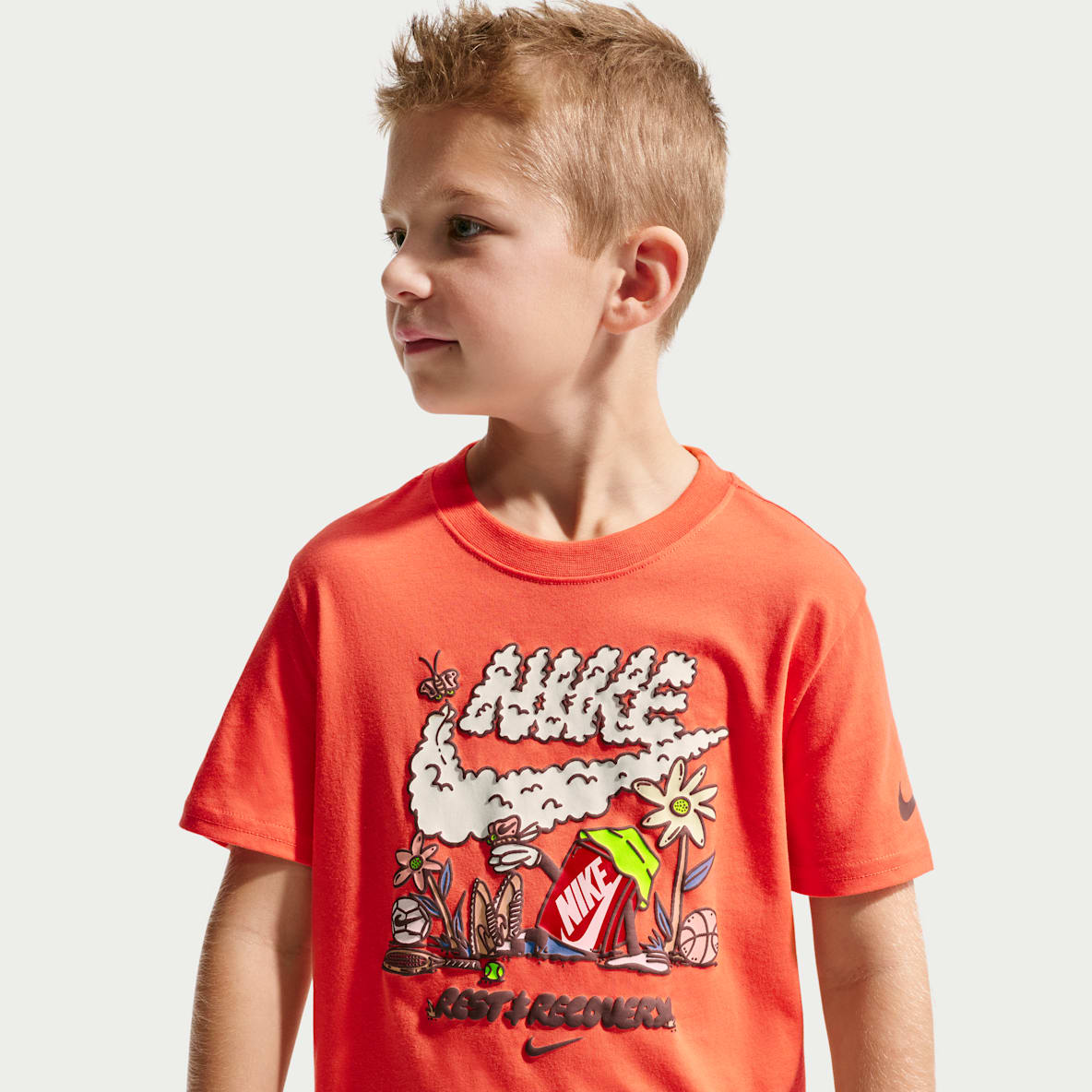 Nike Playera para niños talla pequeña "Rest And Recovery"