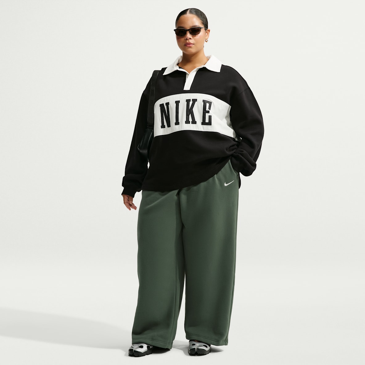 Nike Studio Fleece Medium Weight Women's Mid-Rise Wide-Leg Pants