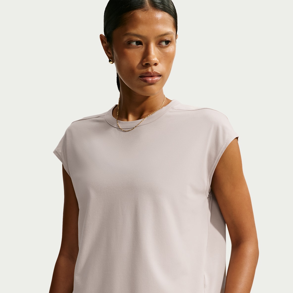 Nike 24.7 ImpossiblySoft Light Women's Dri-FIT Tank Top
