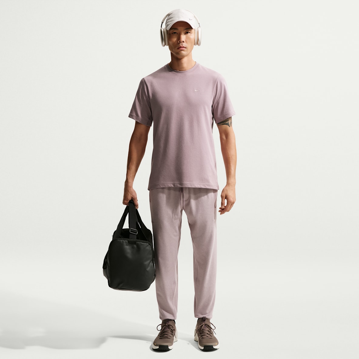 Nike Primary NanoKnit Joggers de alto rendimiento Dri-FIT con protección contra los rayos UV para hombre