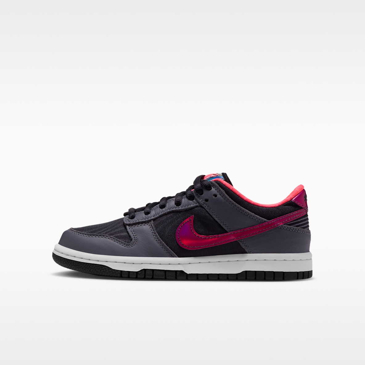 Dunk Low Protro "Black and Hot Punch" Big Kids' Shoes