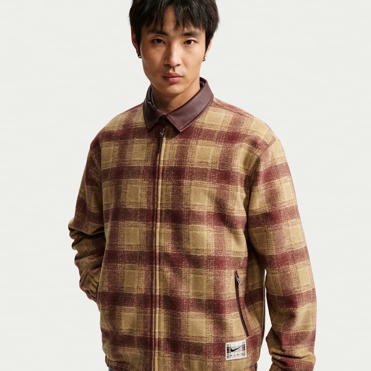 나이키 에센셜 남성 우븐 트윌 플래드 재킷
