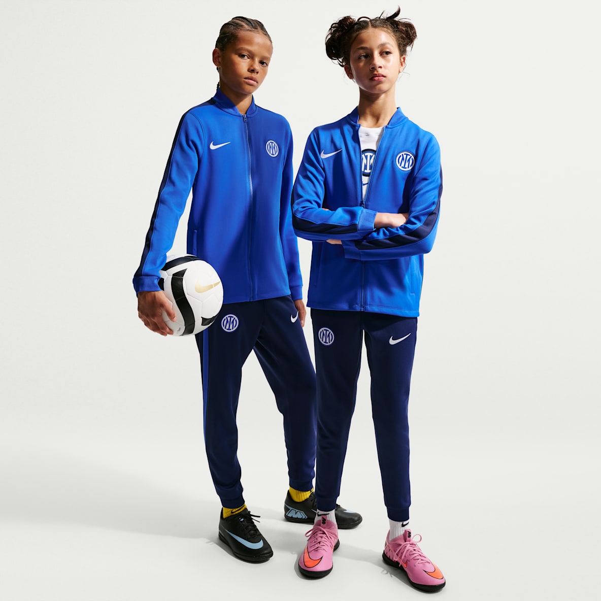 Inter Milan Strike Older Kids' Nike Dri-FIT Football Knit Tracksuit