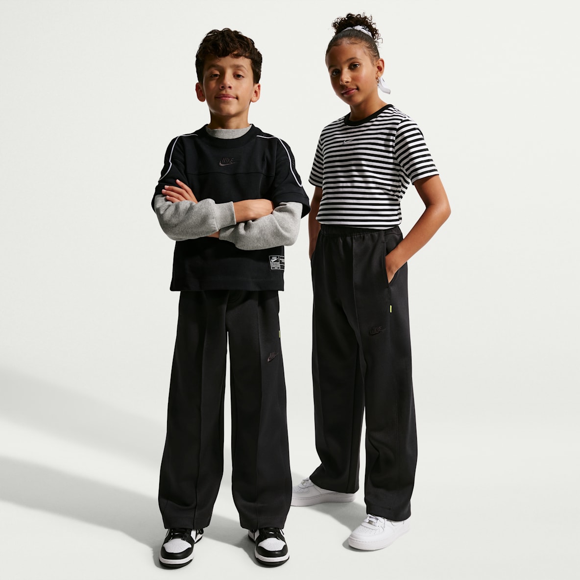 Nike Sportswear Collection Pantalon en maille de polyester pour ado (garçon)