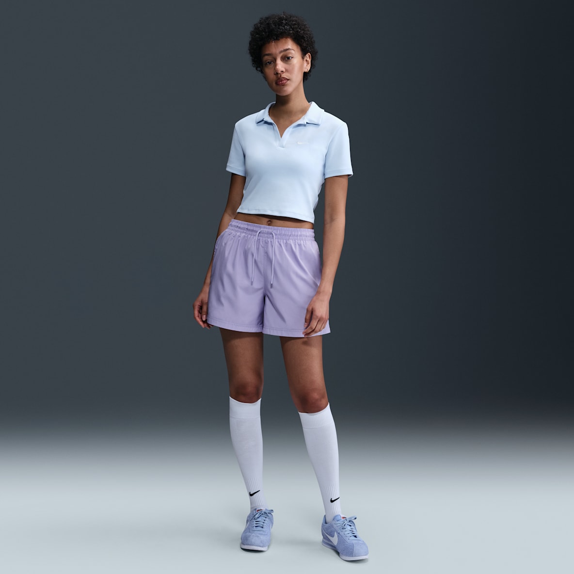 Nike Sportswear Classic Wovens Women's Mid-Rise Shorts