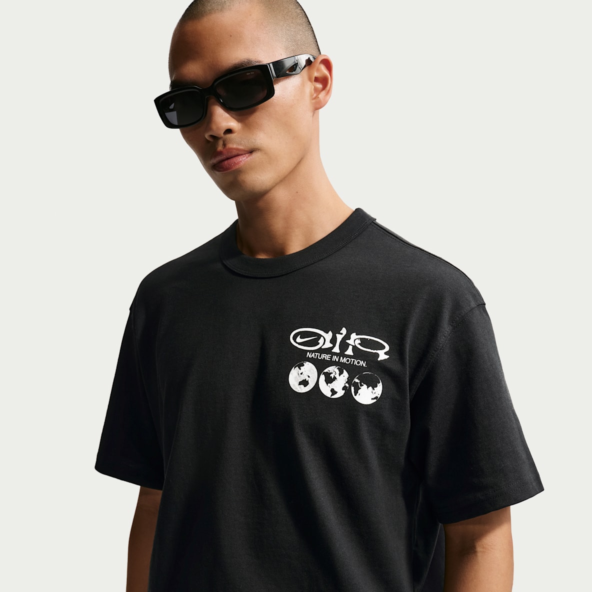 나이키 스포츠웨어 프리미엄 에센셜 티셔츠