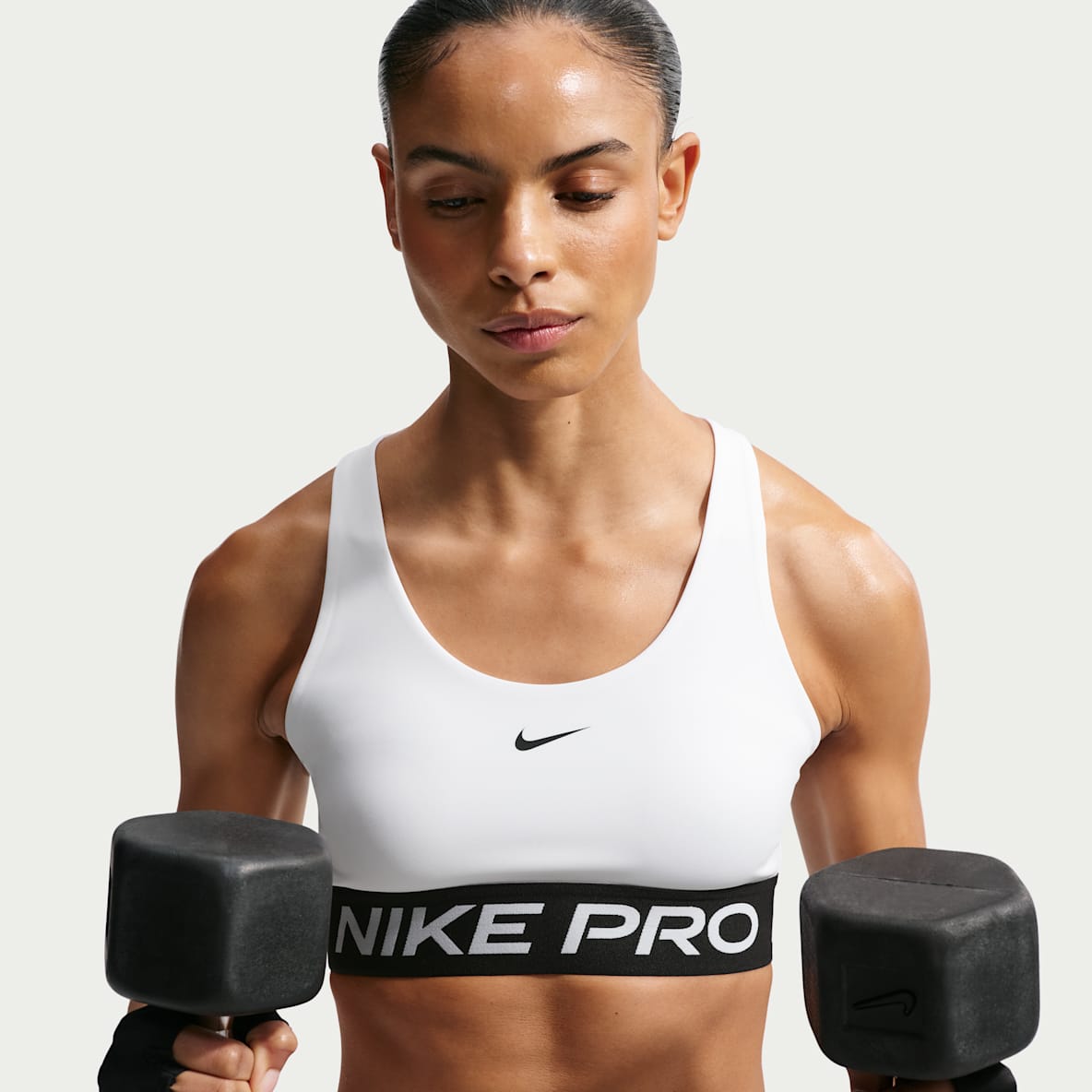 Nike Pro 365 Women's Light-Support Non-Padded Sports Bra
