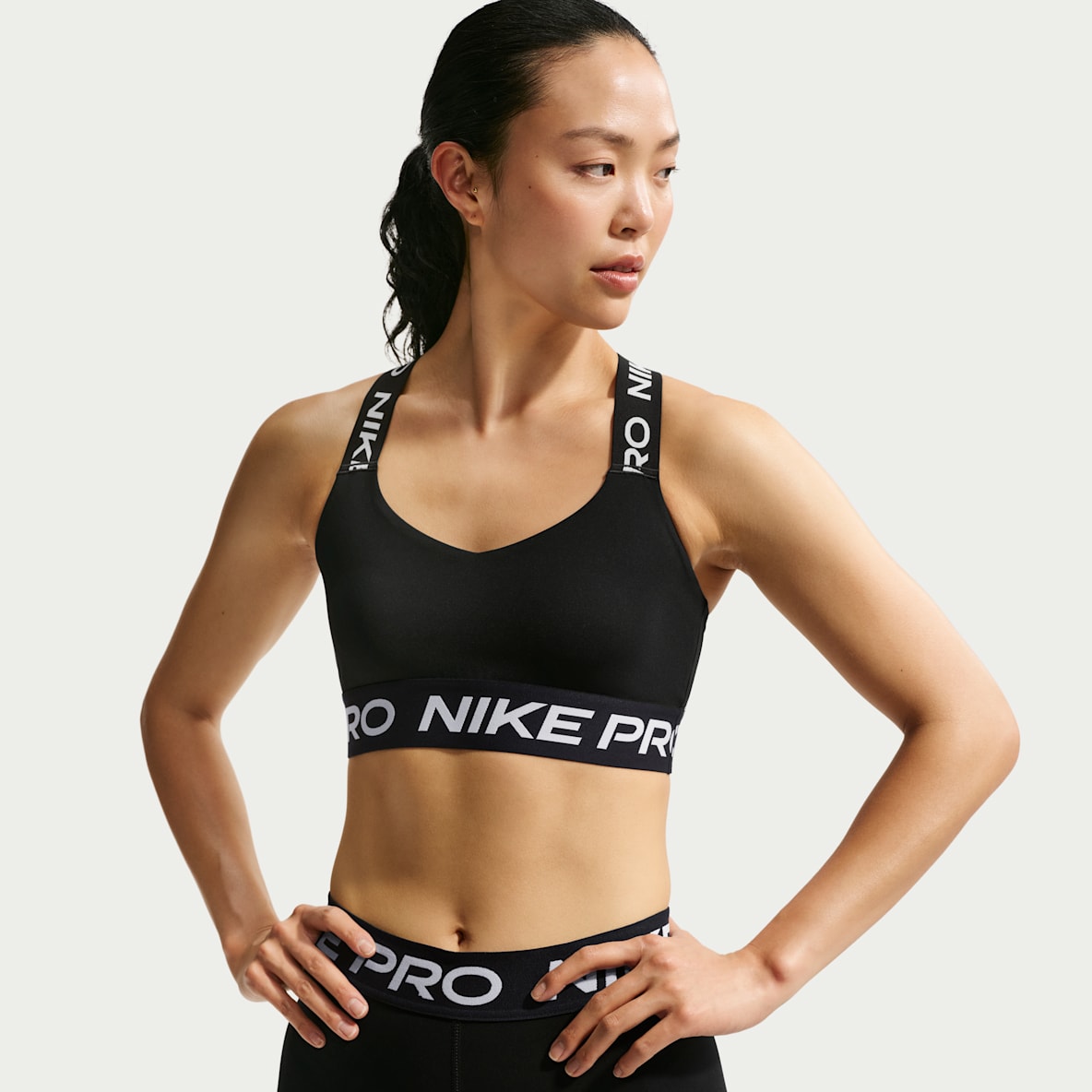 Nike Pro Bra deportivo de baja sujeción sin almohadilla para mujer