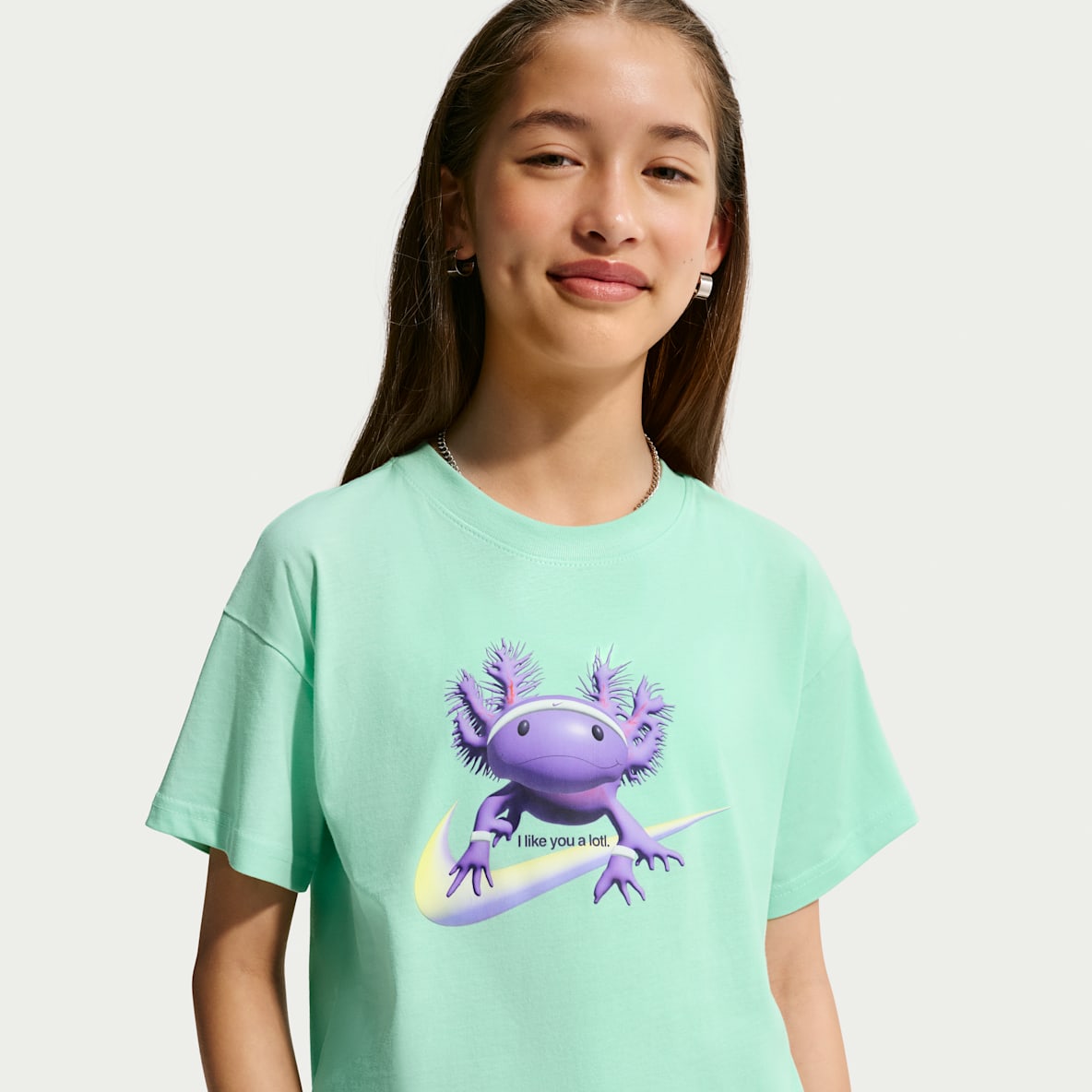 Nike Sportswear Older Kids' (Girls') Boxy T-Shirt