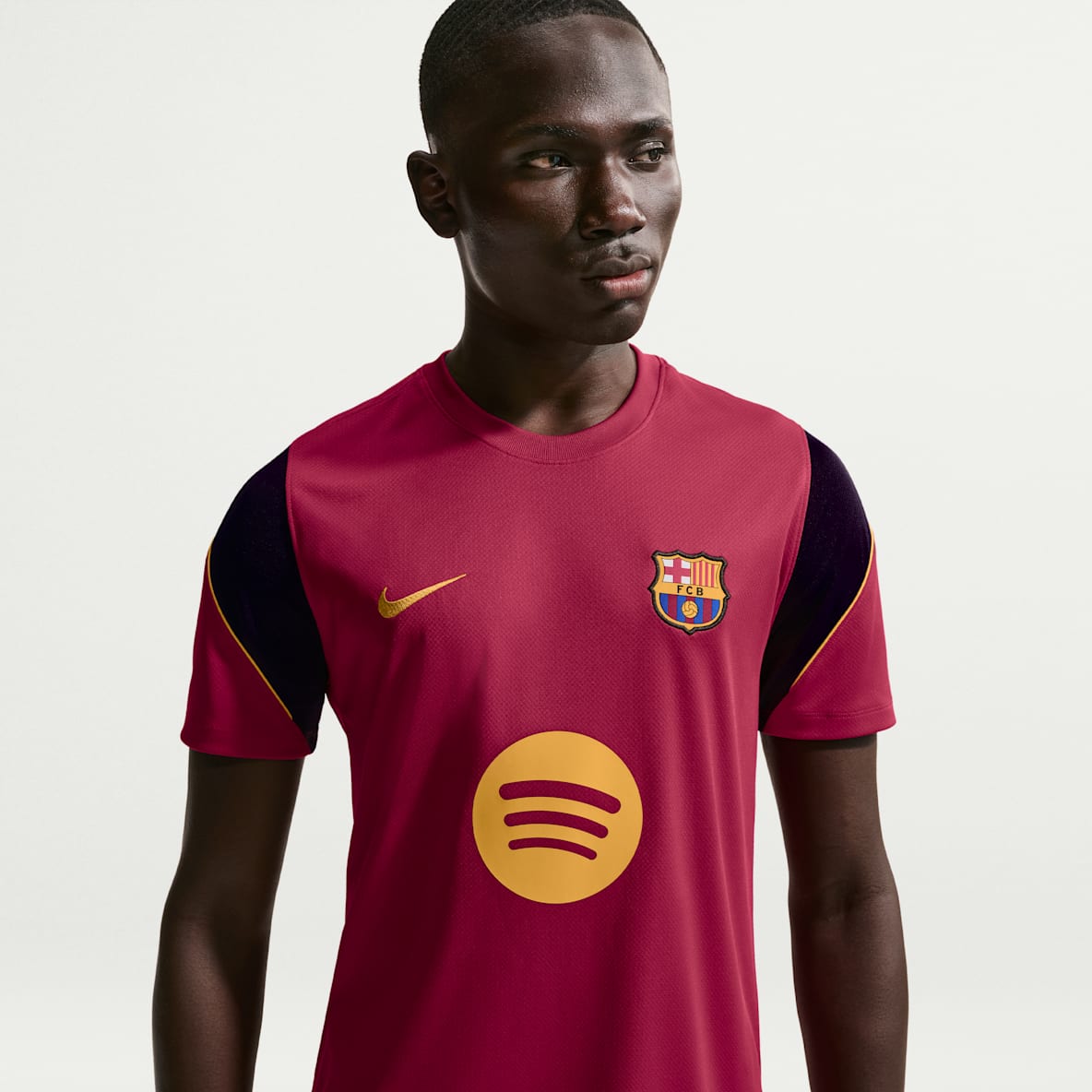 F.C. Barcelona Strike Men's Nike Football Dri-FIT Short-Sleeve Top