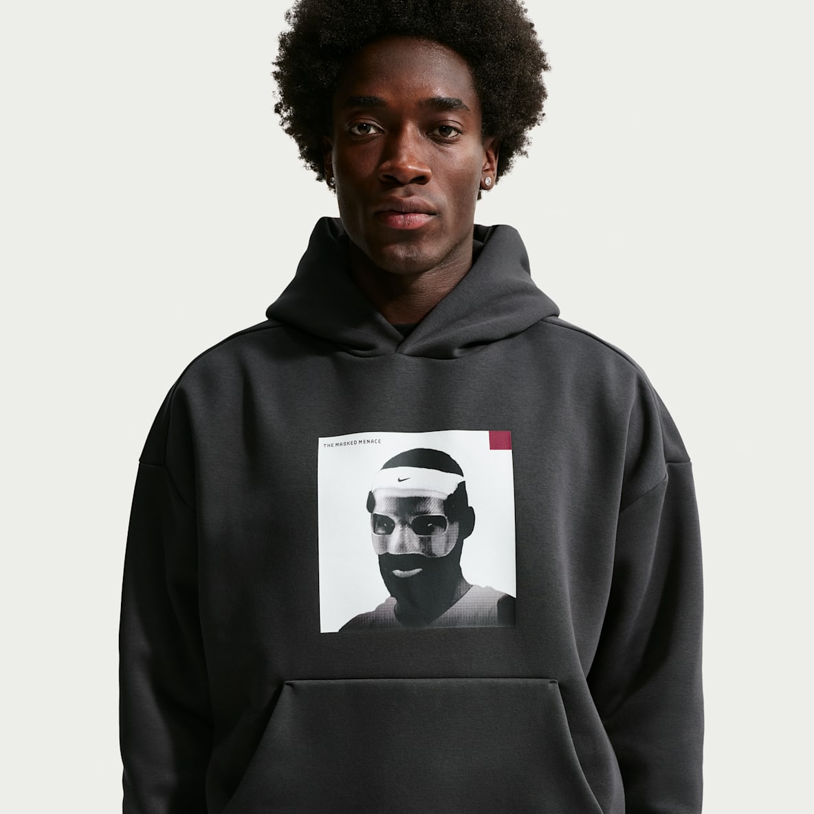 LeBron "Masked Menace" Sudadera con gorro de básquetbol Therma-FIT para hombre
