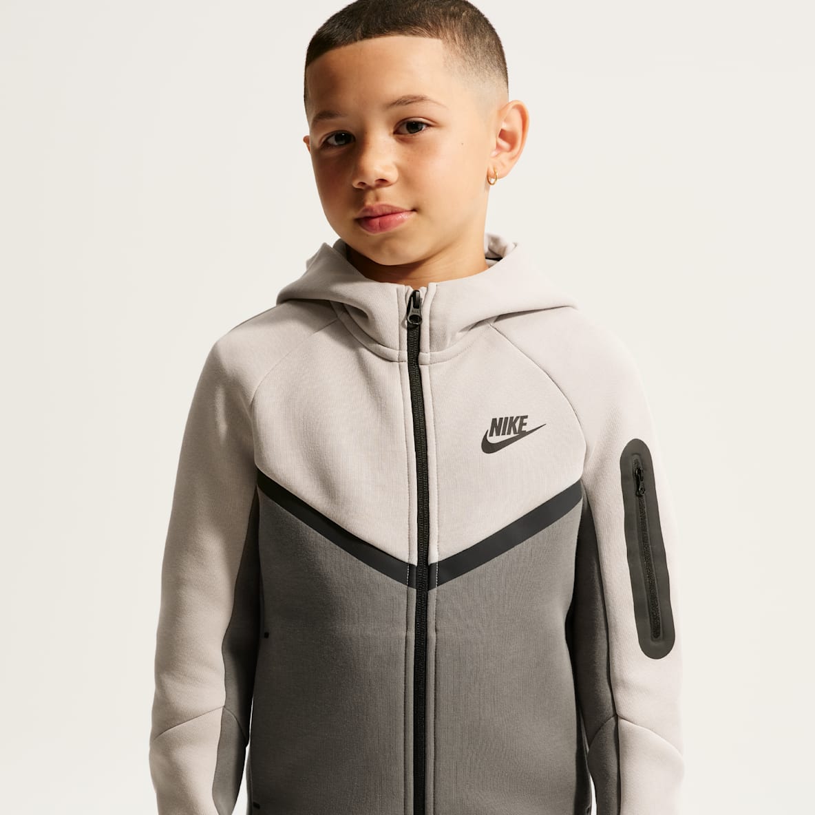 Nike Sportswear Tech Fleece Sudadera con gorro de cierre completo para niños talla grande