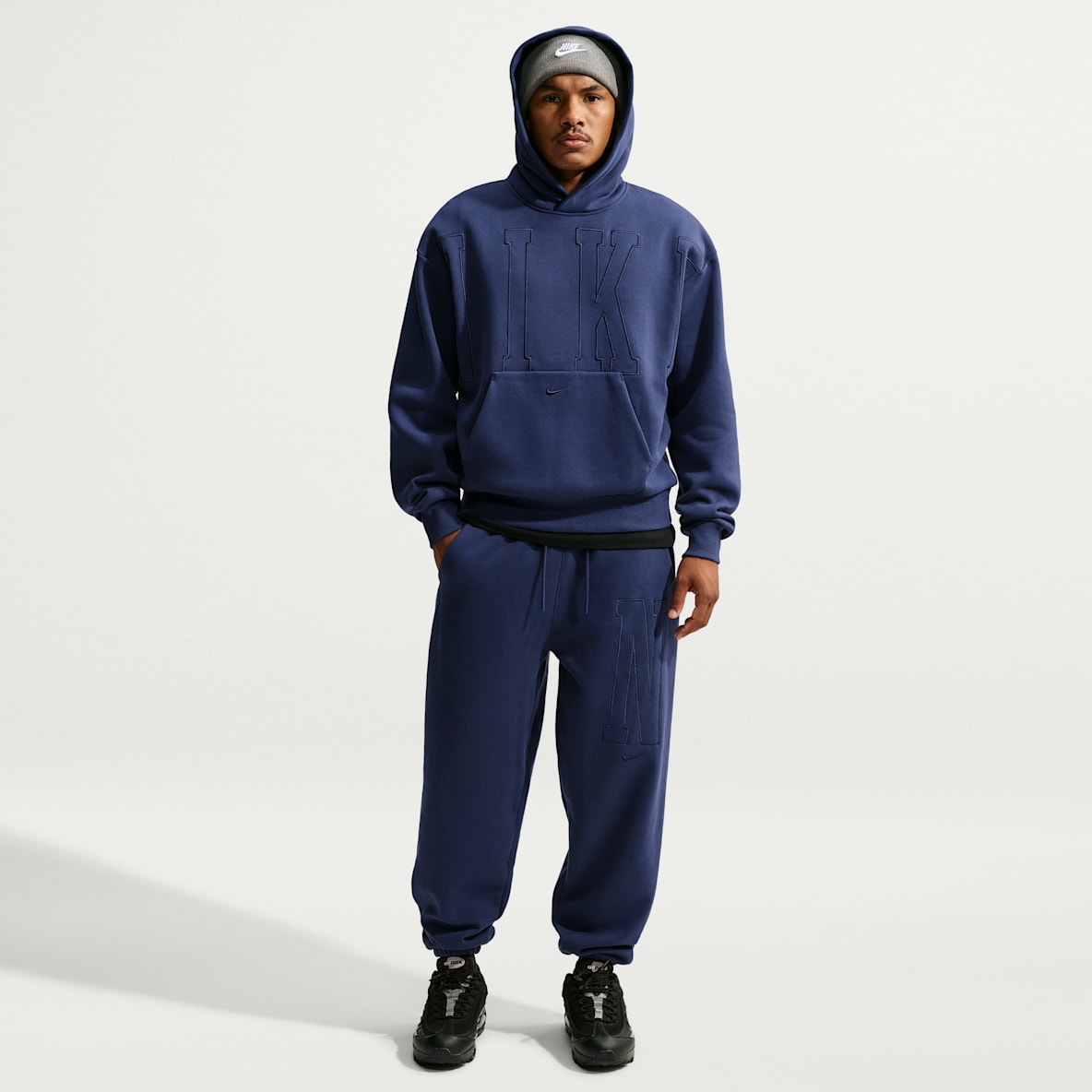 Nike Solo Fleece Pants holgados con puño para hombre