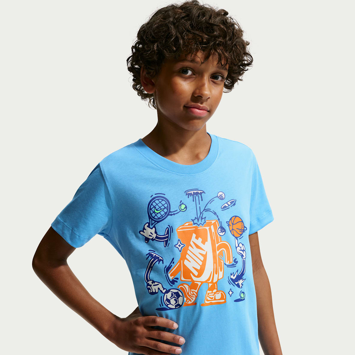 Nike Sportswear Older Kids' T-Shirt