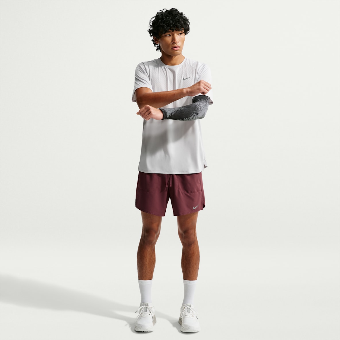 Nike Stride Shorts de correr Dri-FIT de 18 cm 2 en 1 para hombre