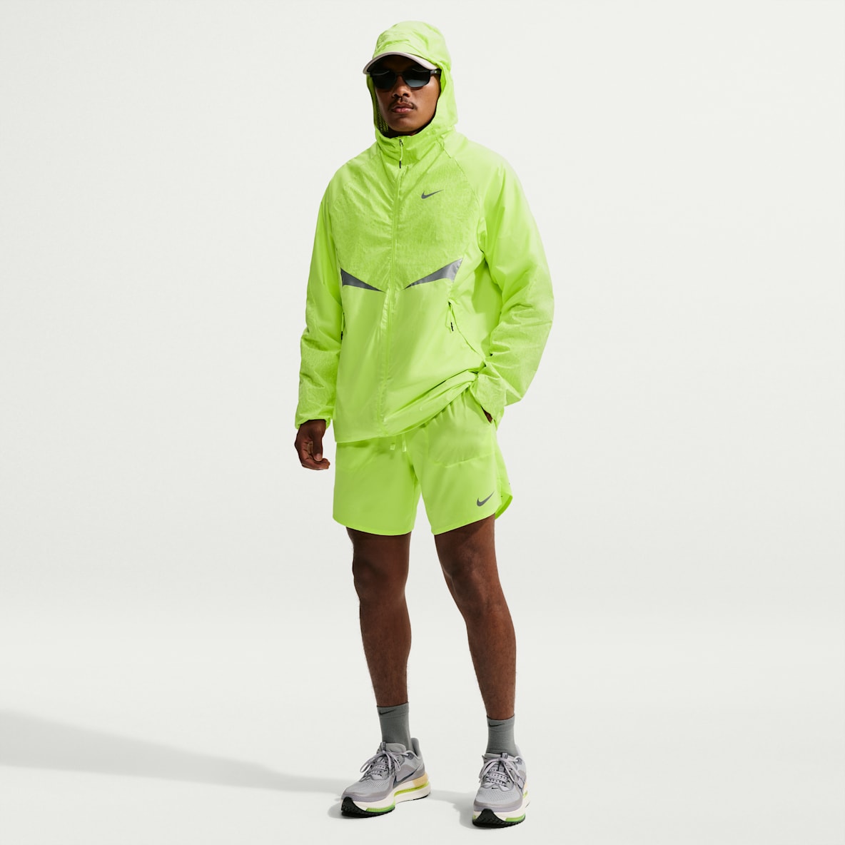 Nike Stride Dri-FIT fôret løpeshorts til herre (18 cm)
