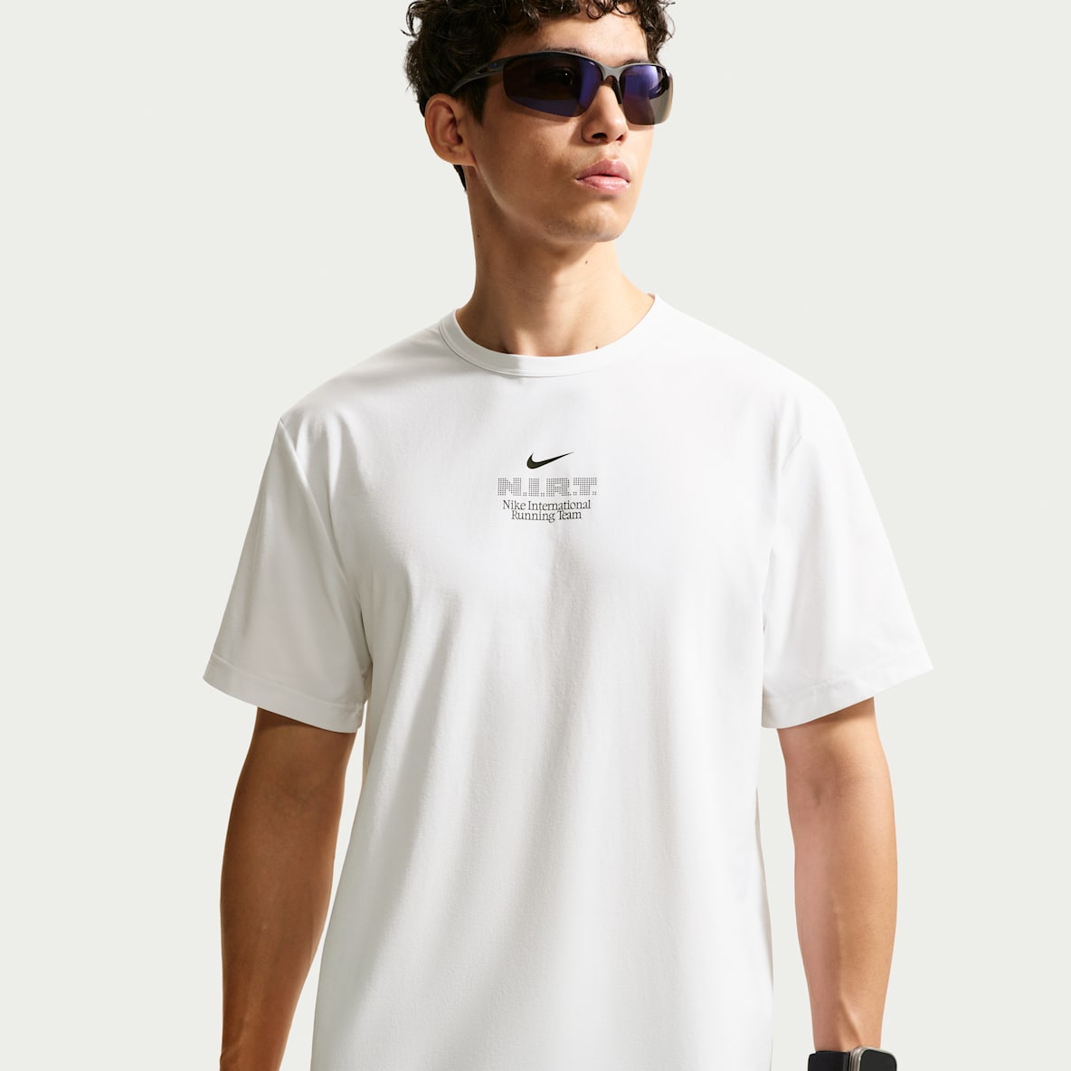 Nike Hyverse Men's Dri-FIT UV Protection Training T-Shirt