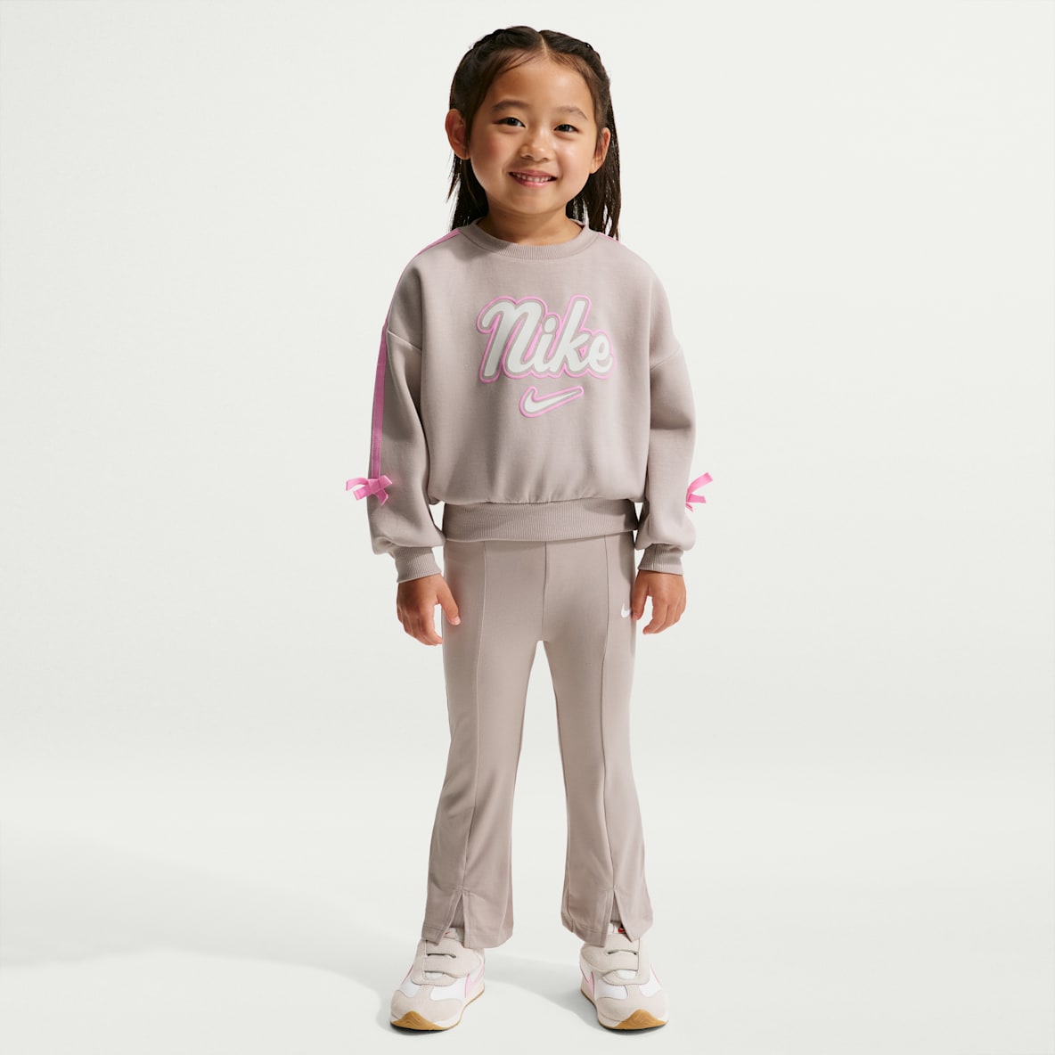Nike Toddler Juxta-Girl 2-Piece Bow Stripe Set