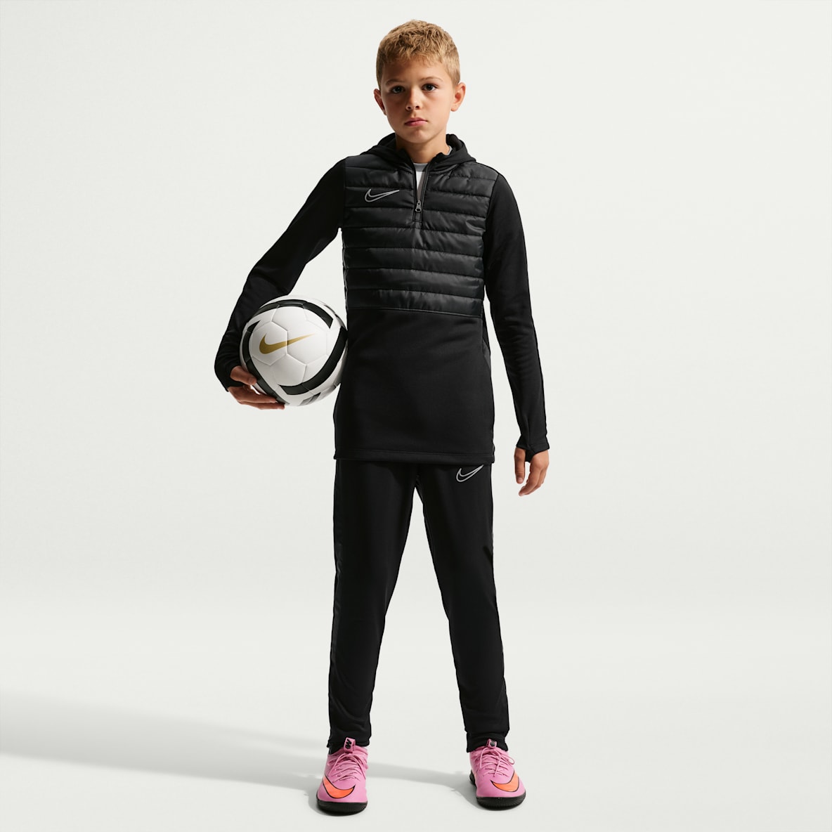 Nike Academy Winter Warrior Older Kids' Therma-FIT Football Pants