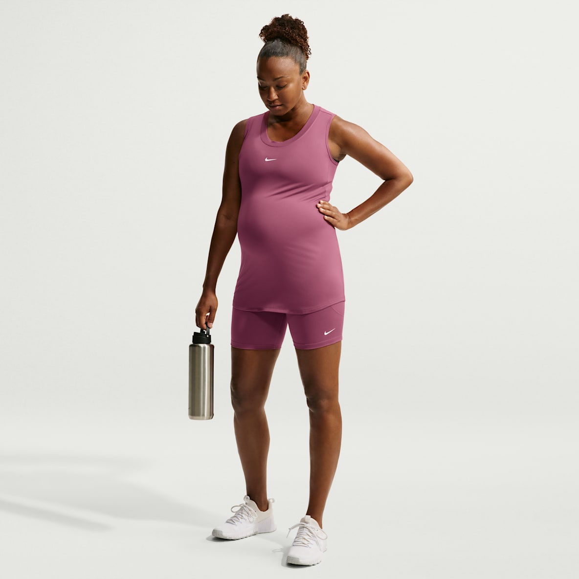 Nike (M) One Women's Dri-FIT High-Waisted 8" Biker Shorts With Pockets (Maternity)