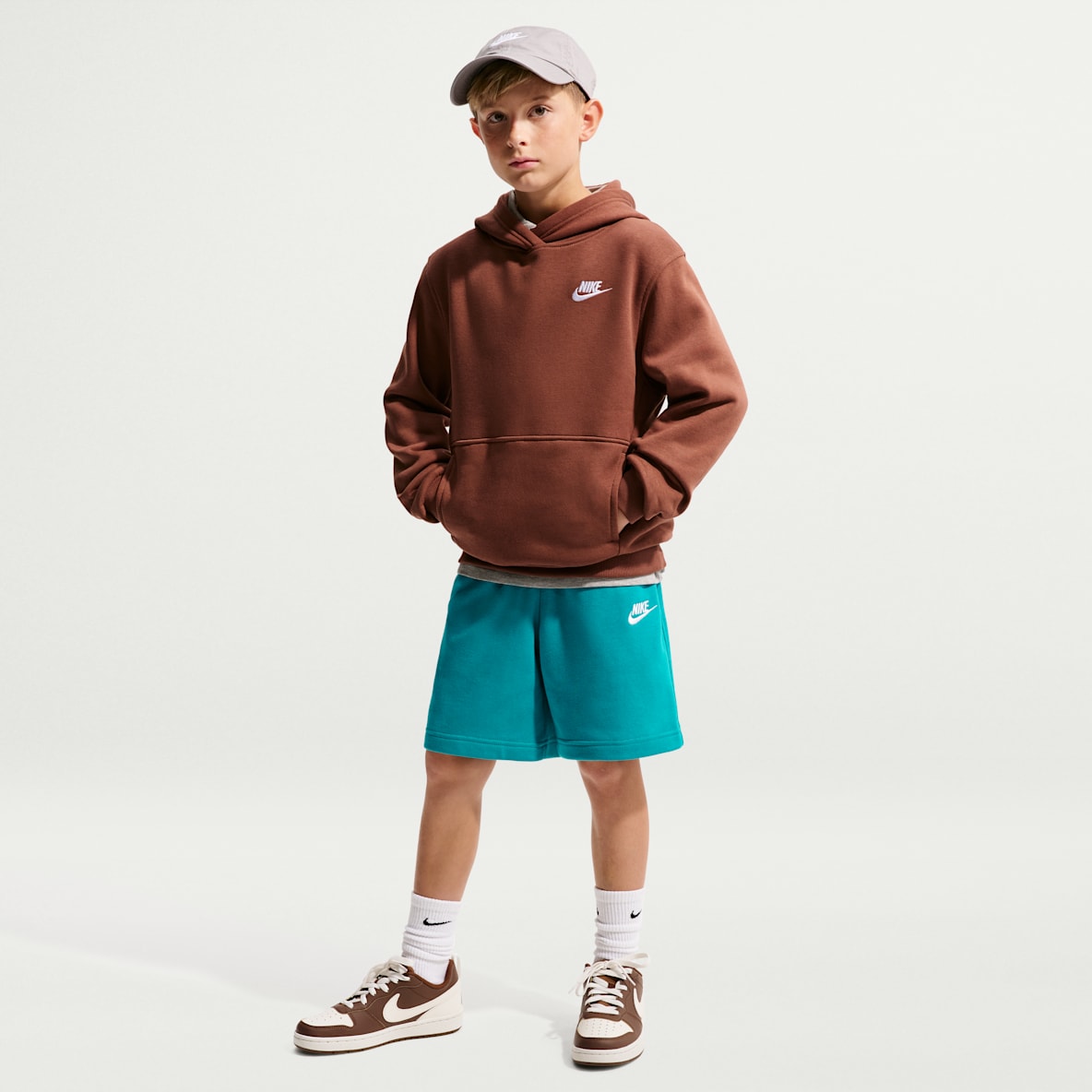 Nike Sportswear Club Fleece Shorts de French Terry para niños talla grande