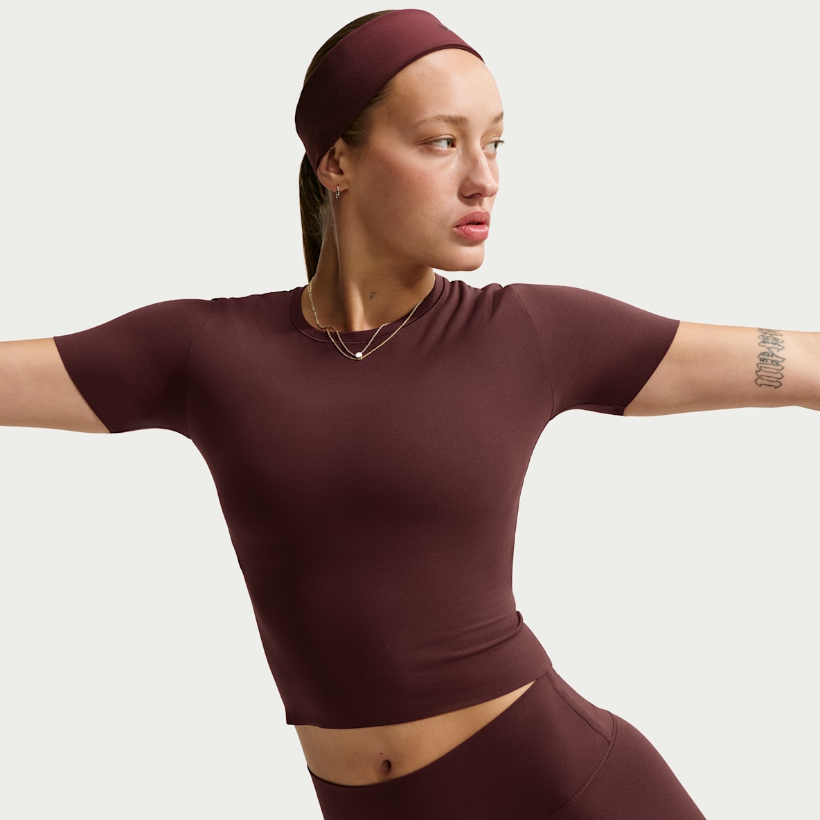 Nike Zenvy Dri-FIT kortermet overdel til dame