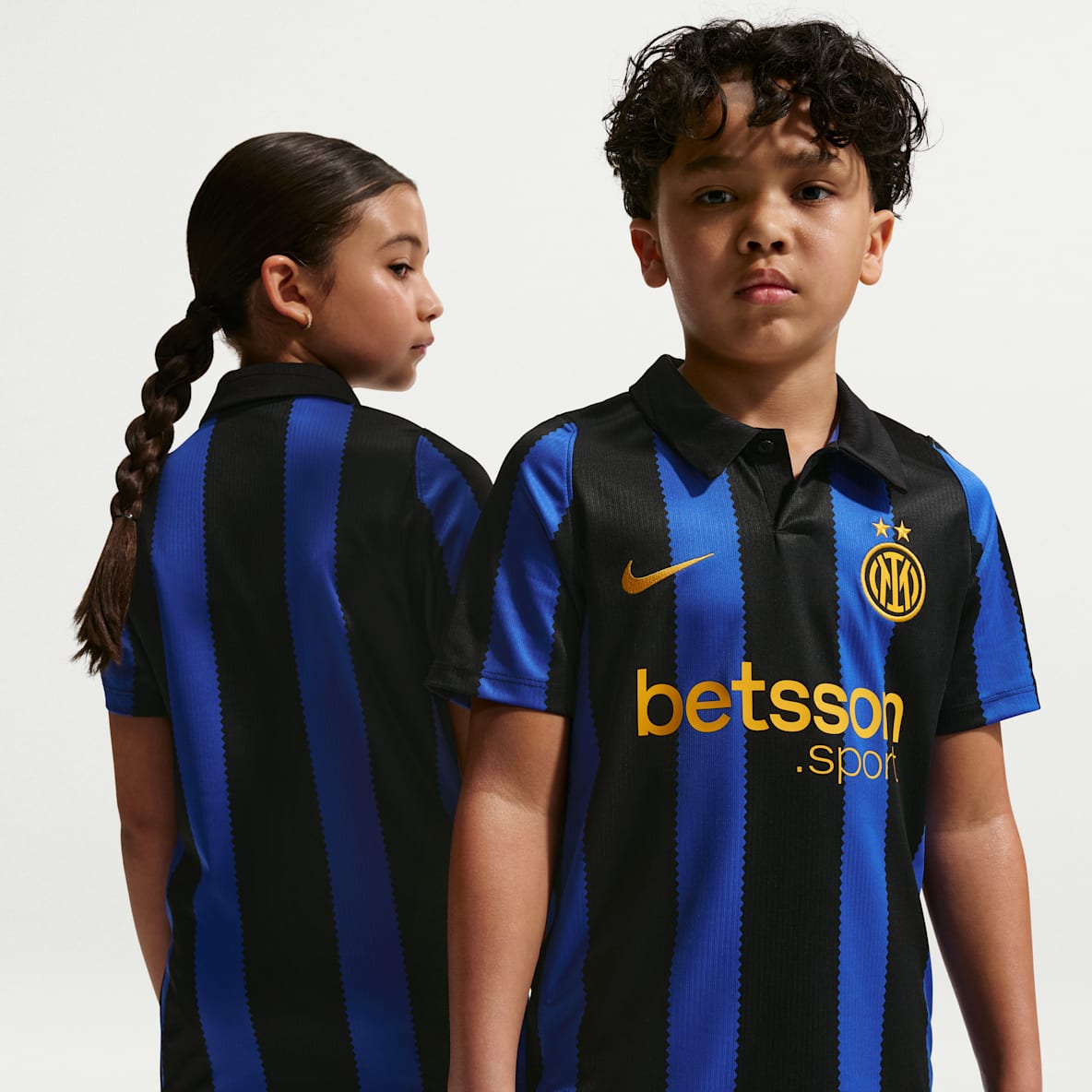 Inter Milan 2026/27 Stadium Home Older Kids' Nike Dri-FIT Football Replica Shirt