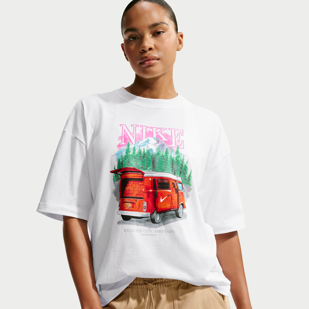 Nike Sportswear Classic Women's Oversized T-Shirt