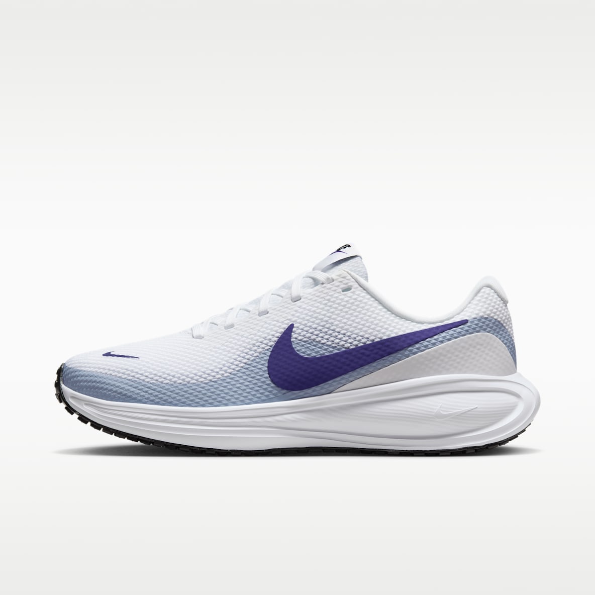 Nike Revolution 8 Tenis de correr en pavimento para mujer