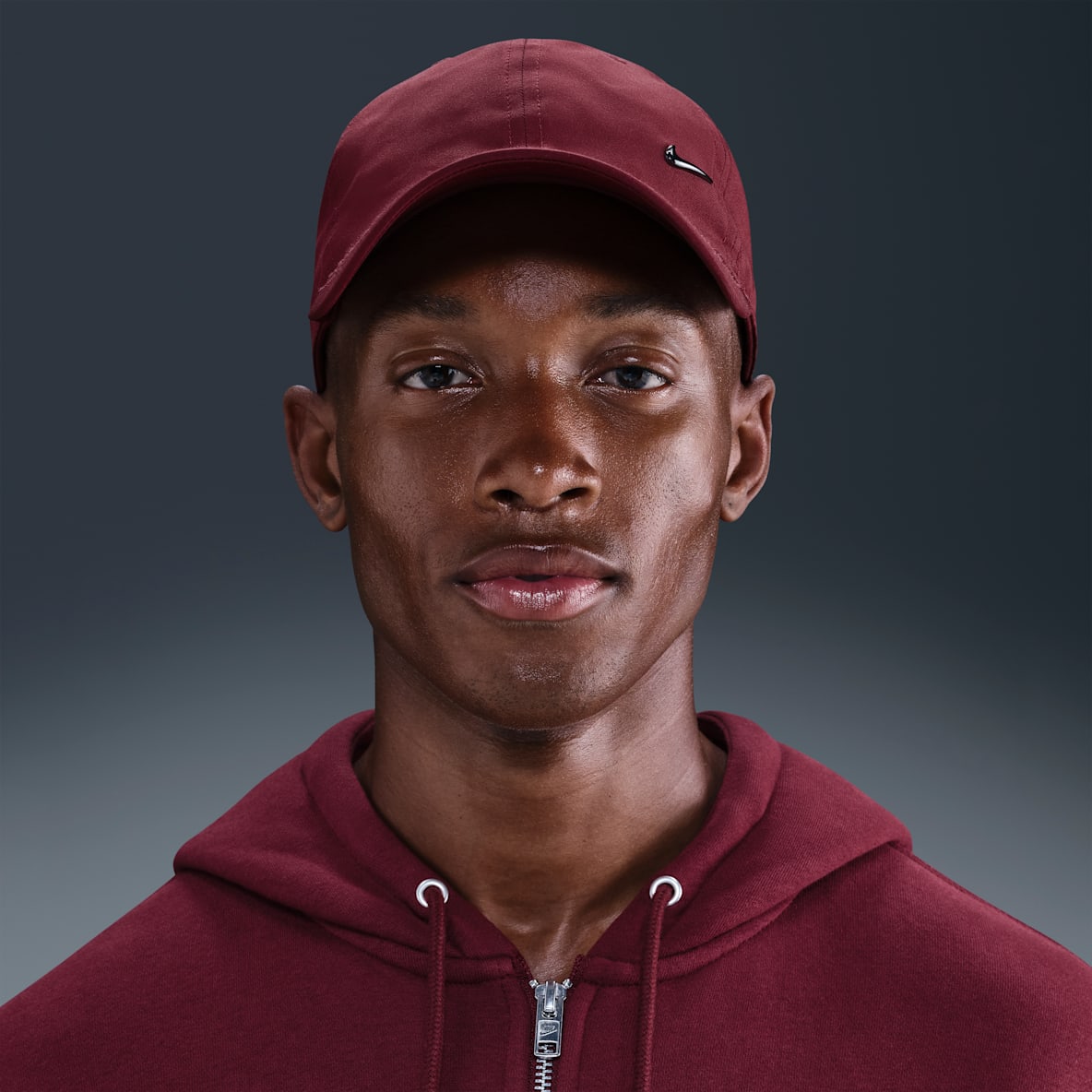 Nike Dri-FIT Club Unstructured Metal Swoosh Cap